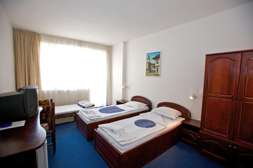 Семеен Хотел Елена Палас Nesebar Kamer foto