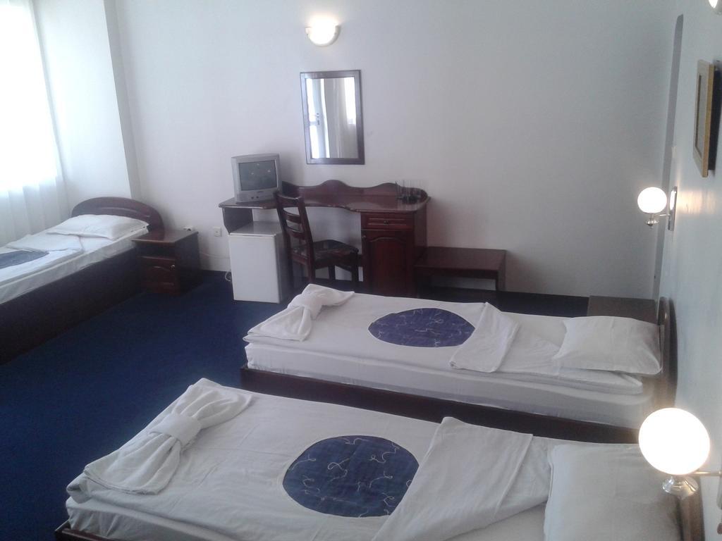 Семеен Хотел Елена Палас Nesebar Kamer foto